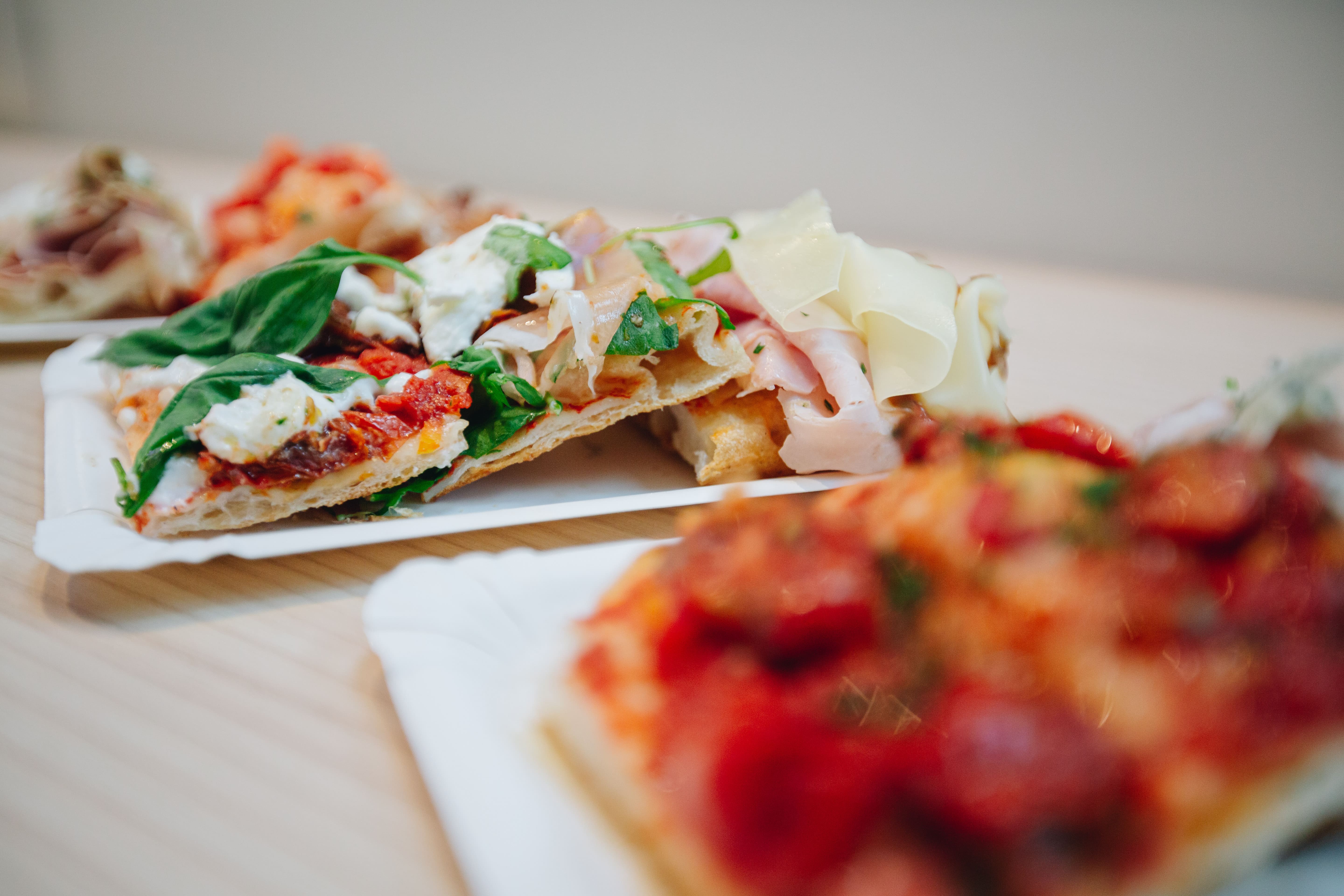 COMUNICATO STAMPA - Doppia apertura a Milano per Rom'antica: la pizza romana arriva in due location storiche del capoluogo lombardo