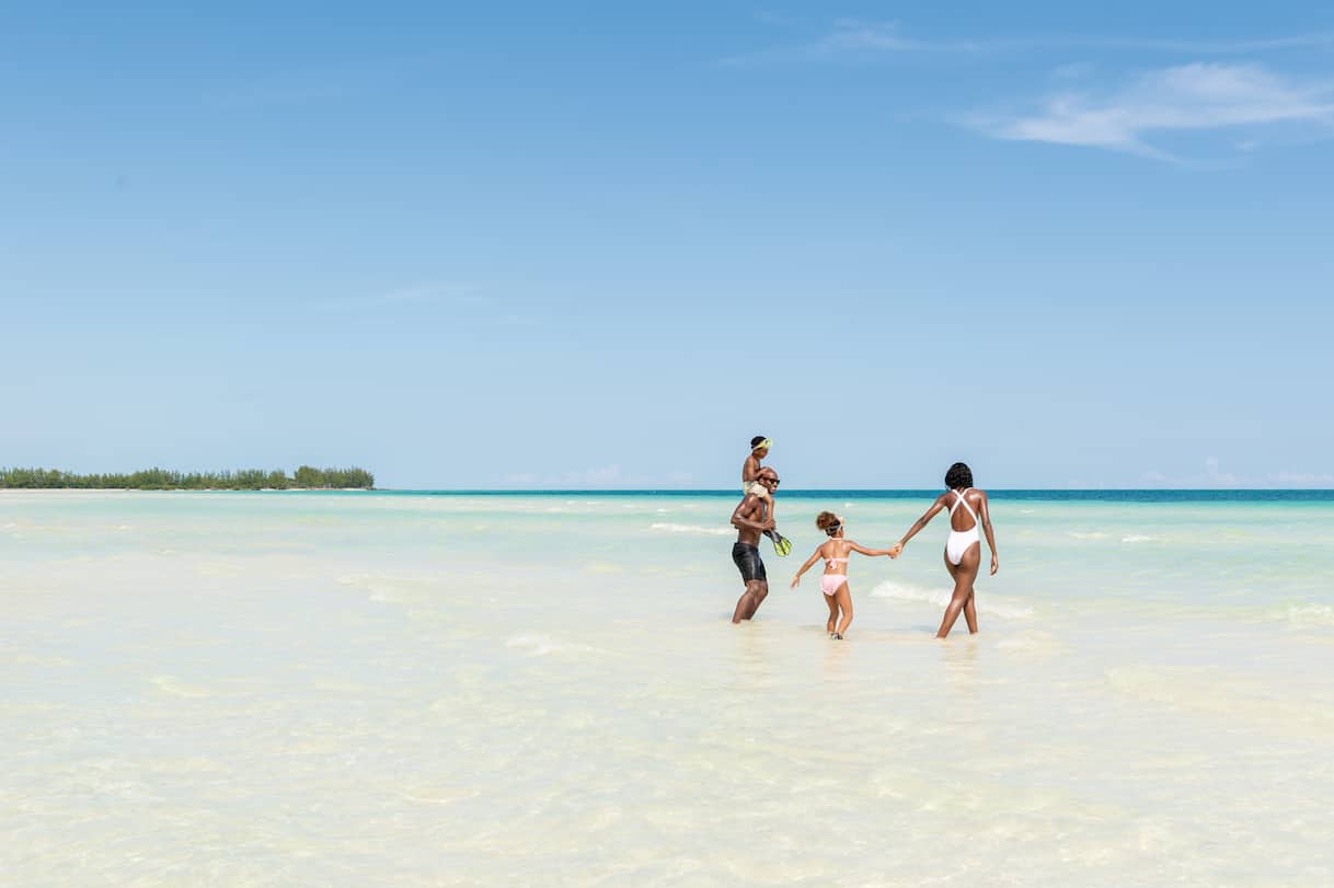 Salute degli occhi: dal sole all'acqua, come proteggerli in estate