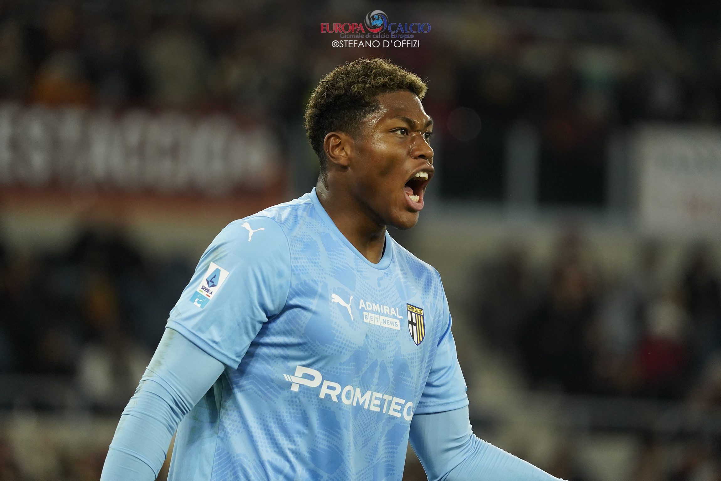 Zion Suzuki al PSG, trattativa avviata con il Parma: chiusura vicina