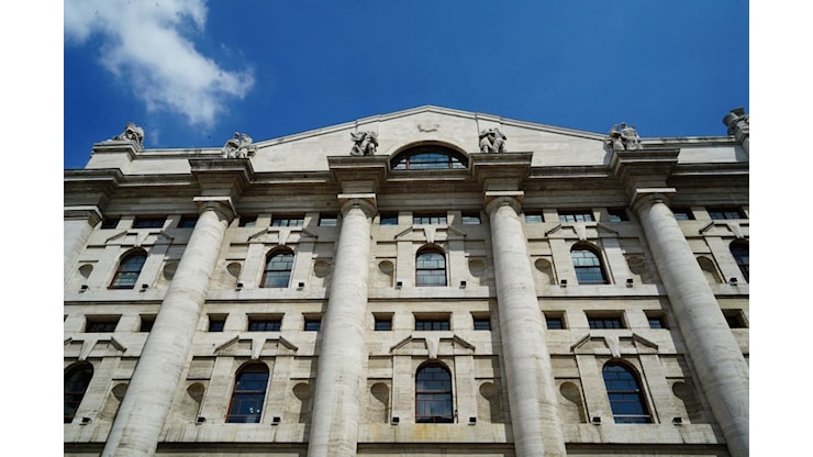 Borse oggi in diretta | Europa attesa positiva sulla scia delle speranze di pace in Iran. Oro verso 4.700 dollari - Milano Finanza