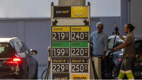 Gasolio, scade lo sconto sulle accise: cosa cambia da domani