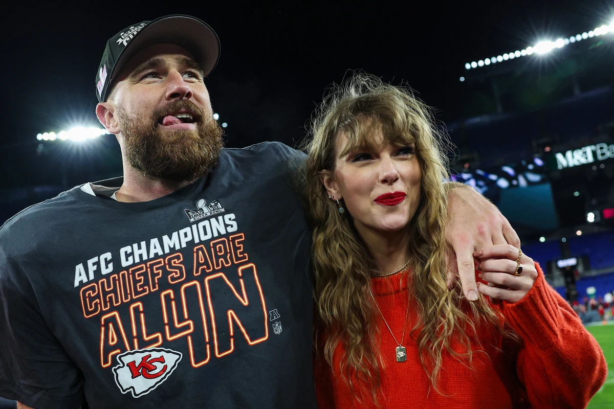 Taylor Swift e Travis Kelce hanno sangue reale. Il loro è davvero un royal wedding