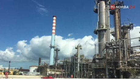 Blocco alla raffineria di Taranto, carburanti esauriti nel Sud