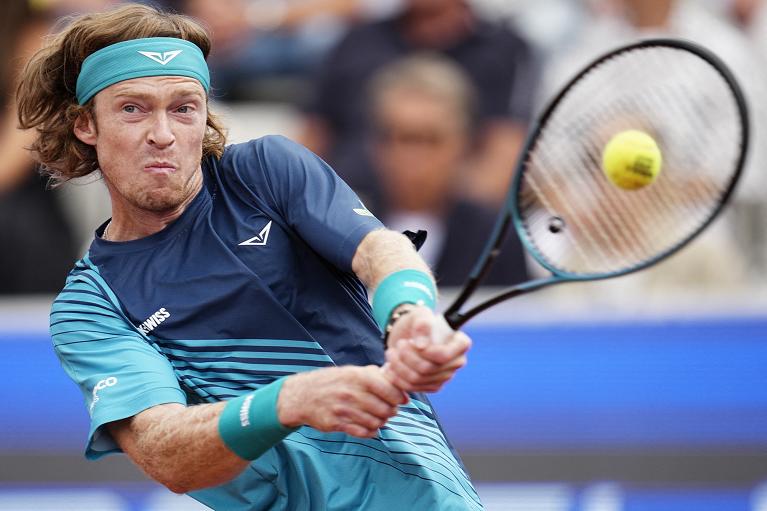Darderi si ferma in finale: a Bastad vince Rublev