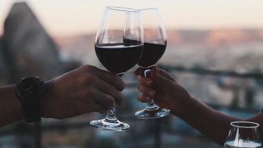Vino, consumi mondiali in calo: in sei anni crollo del 16%