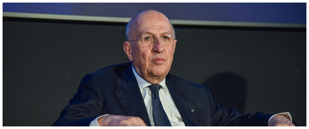 Abi, Antonio Patuelli riconfermato presidente. Giorgetti: Grazie al governo Meloni il sistema bancario è più solido