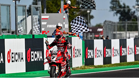 Lecuona vince gara-1 a Cremona, il titolo di Bulega resta in attesa