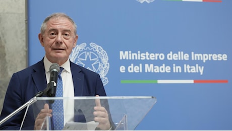 Benzina e diesel, Urso convoca i petrolieri: vertice al Mimit sui prezzi dopo l’accordo Usa-Iran