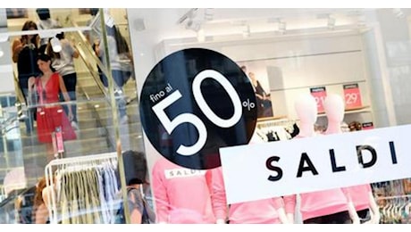 Saldi, primo weekend a Bergamo con 328 mila presenze tra Città Bassa e Città Alta