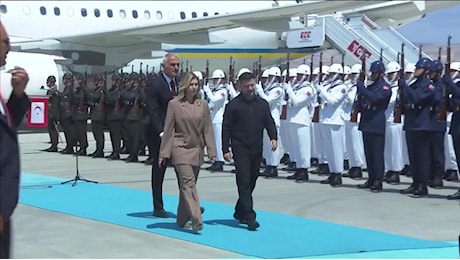 Vertice Nato, Zelensky arriva ad Ankara e incontra Trump sulla guerra