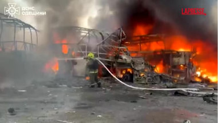 Ucraina, raid di Kiev su un centro logistico russo: almeno sette morti - Il Sole 24 ORE