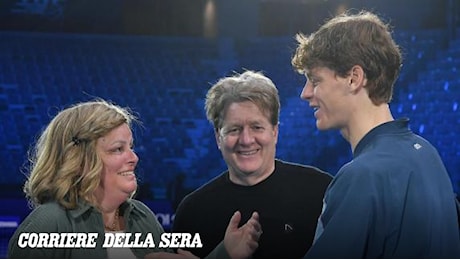 Jannik Sinner alla finale di Wimbledon, la famiglia lo sostiene a Londra