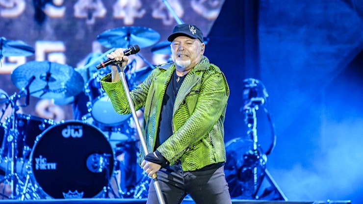 Vasco Rossi riparte da Rimini. La scaletta del concerto e come è andata la data zero del tour - OndaRock