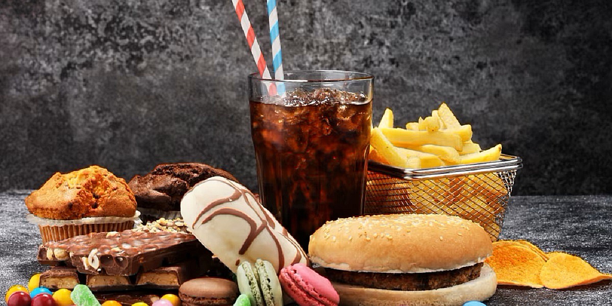 Alimenti ultraprocessati e rischio di demenza: nuovi dati da un ampio studio longitudinale statunitense