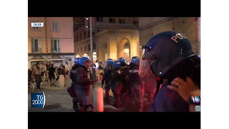 Guerriglia a Bologna. Nipote di Fakir: ci dissociamo dagli scontri