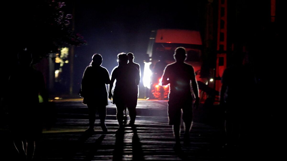 Un altro blackout a Cuba e la rabbia dei “cacerolazos”