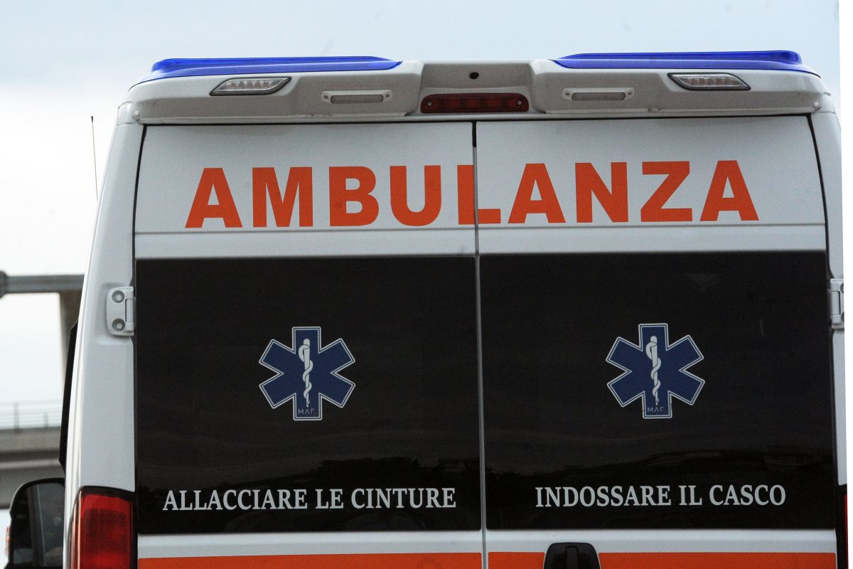Lite familiare in casa, 98enne spara in testa alla moglie: l’86enne è grave