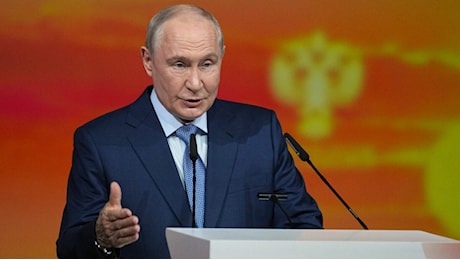 Kiev sotto attacco, Zelensky annuncia l'accordo con gli Usa sui Patriot