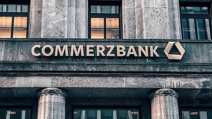 Unicredit-Commerzbank, le adesioni all'Ops salgono al 10,91% (con i derivati 54%). Scontro col management tedesco: Accuse gravi - firstonline.info