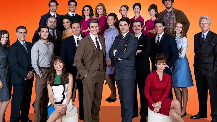 Il Paradiso delle Signore 11, primo Ciak e due conferme nel Cast: Matteo Portelli e Marta Guarnieri sul Set - ComingSoon.it