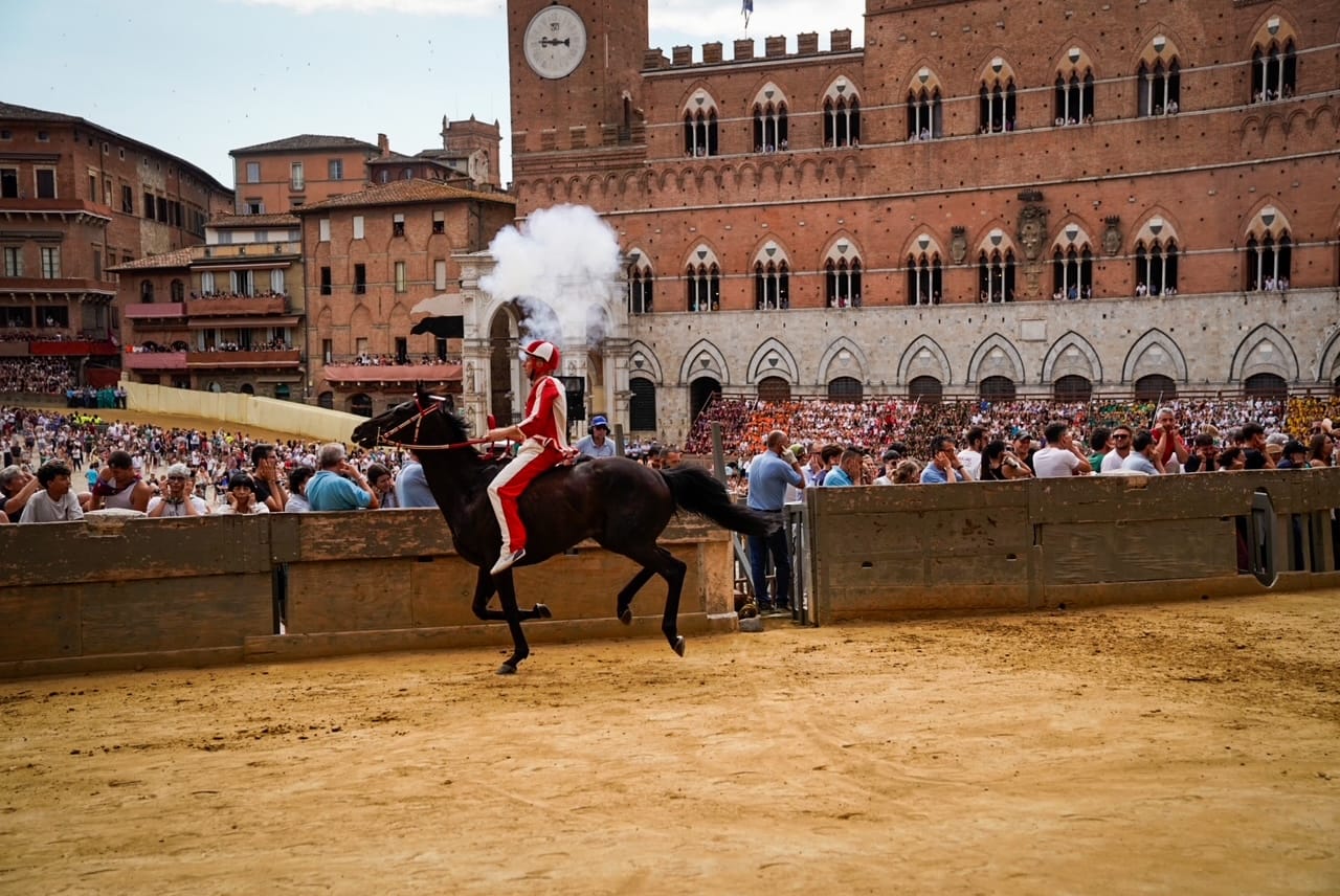 Palio 2 luglio 2026, la Giraffa vince la Seconda Prova