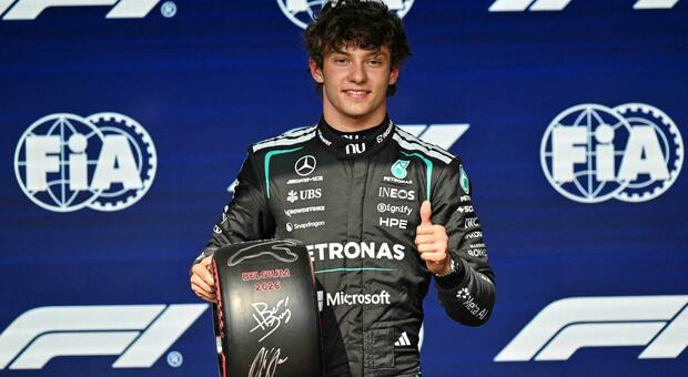 Antonelli come Ascari, sesta pole dell'anno a Spa-Francorchamps. Leclerc manca la prima fila per una bandiera gialla