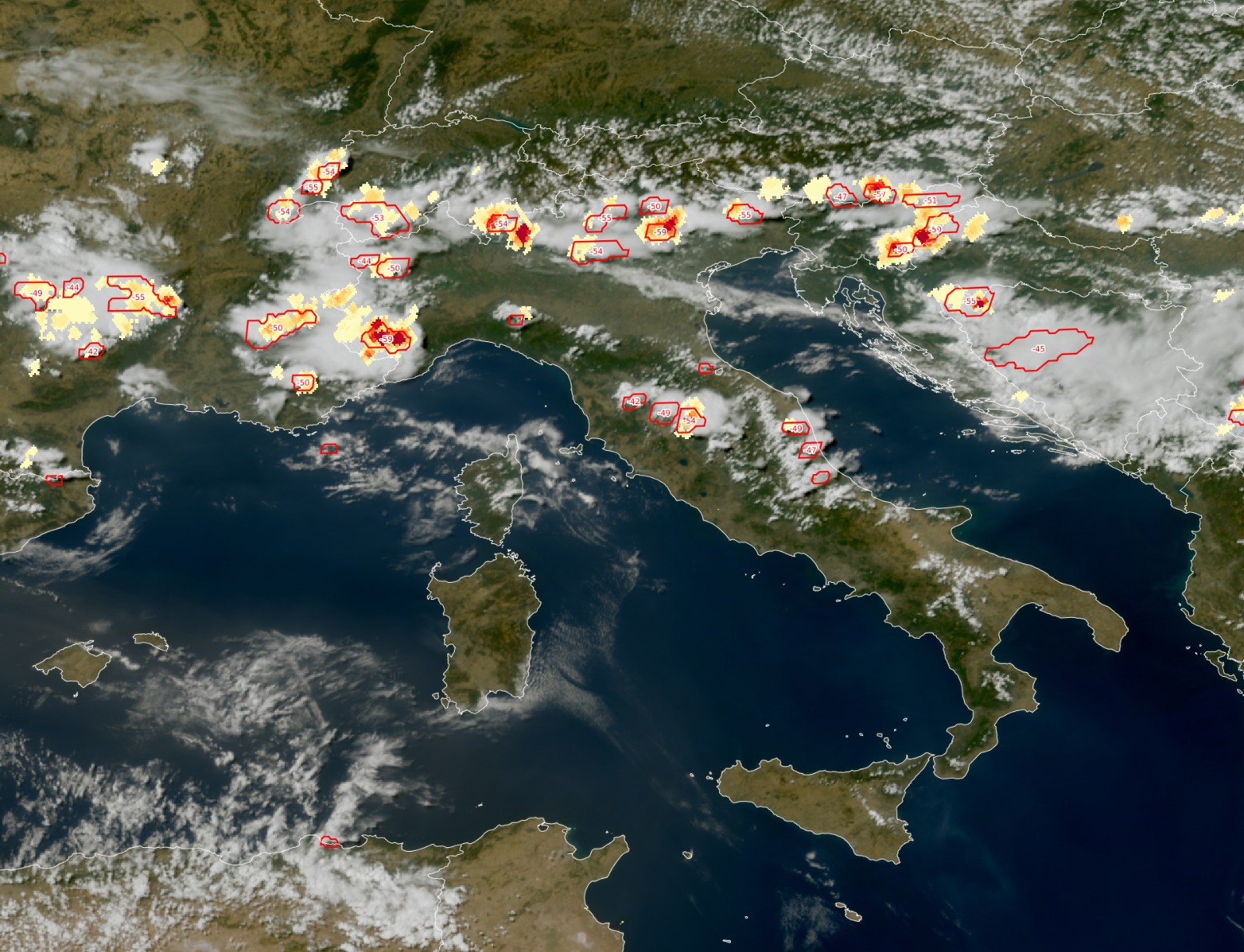 Ultime ore di maltempo nelle Marche, poi arriva il calo delle temperature