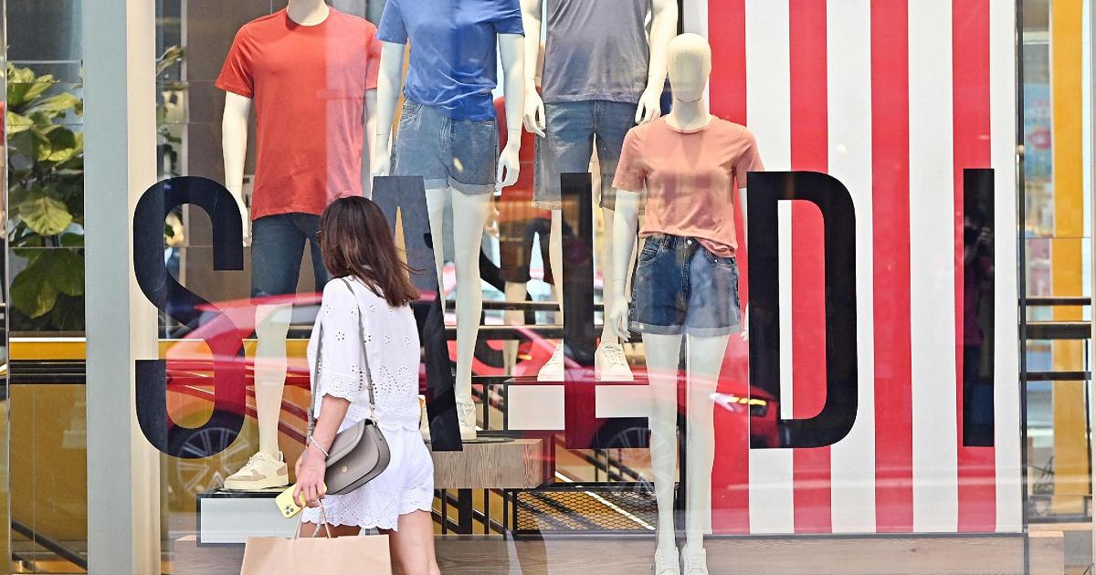 Saldi al via da sabato, scontrino medio tra 90 e 140 euro in Piemonte