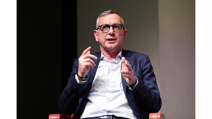 Intesa Sanpaolo: accordo raggiunto su pensionamenti, assunzioni ed esodi - Milano Finanza