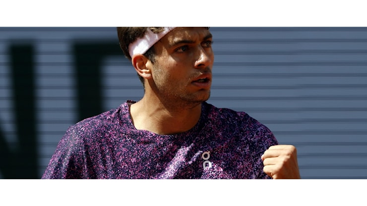La meglio gioventù del tennis azzurro, Cobolli fa più del suo, annienta Svajda e vola ai quarti: e vendica l’onore azzurro a Parigi - Secolo d'Italia