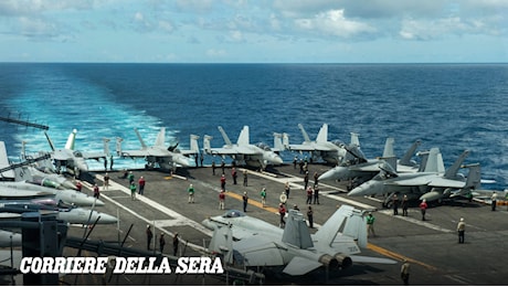 La USS Theodore Roosevelt salpa verso il Medio Oriente: terzo gruppo d'attacco statunitense nella regione