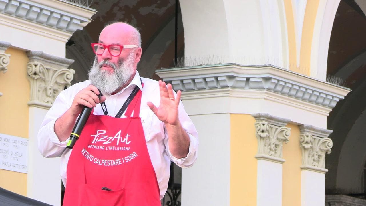 Autismo, Elio e PizzAut verso il Concertozzo. Acampora: 81 mln di multe per non avere un handicappato in azienda. Vergogna