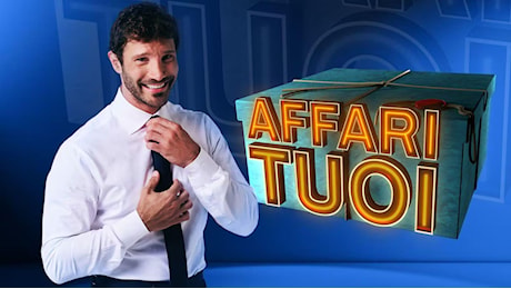 Affari tuoi salta anche stasera per i Mondiali, De Martino fermo fino al 19 luglio