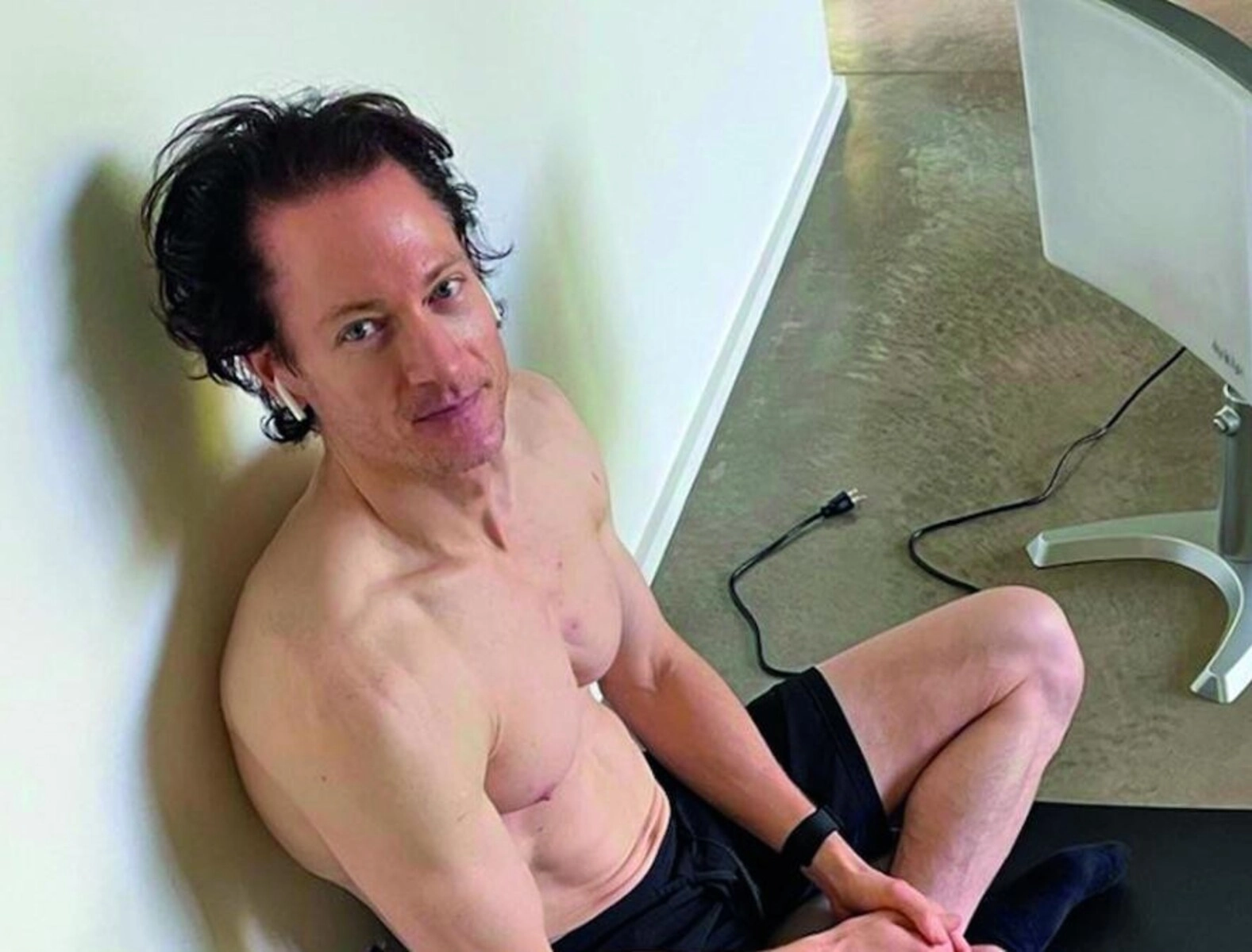 Il biohacker Bryan Johnson scopre una malattia incurabile: Il mio stomaco sta mangiando se stesso