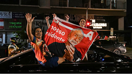 Lula vince il ballottaggio in Brasile ed è presidente per la quarta volta