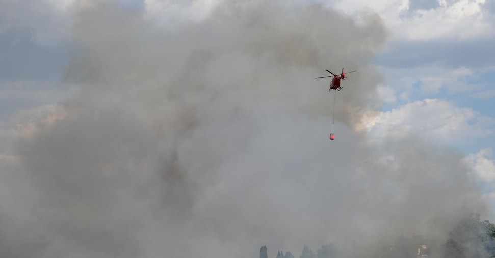 Italia nella morsa del caldo. Regione Piemonte: «Incendi stanno provocando una catastrofe ecologica»