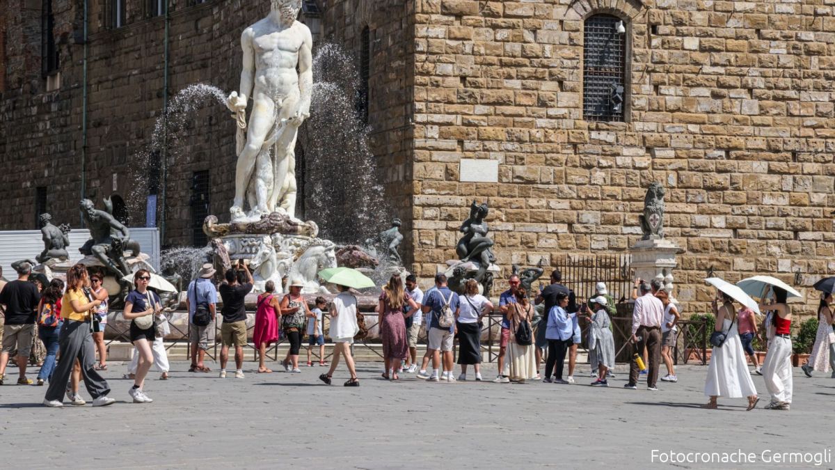 Meteo Toscana, ondata di calore verso la fine: ancora caldo a inizio settimana poi il calo delle temperature