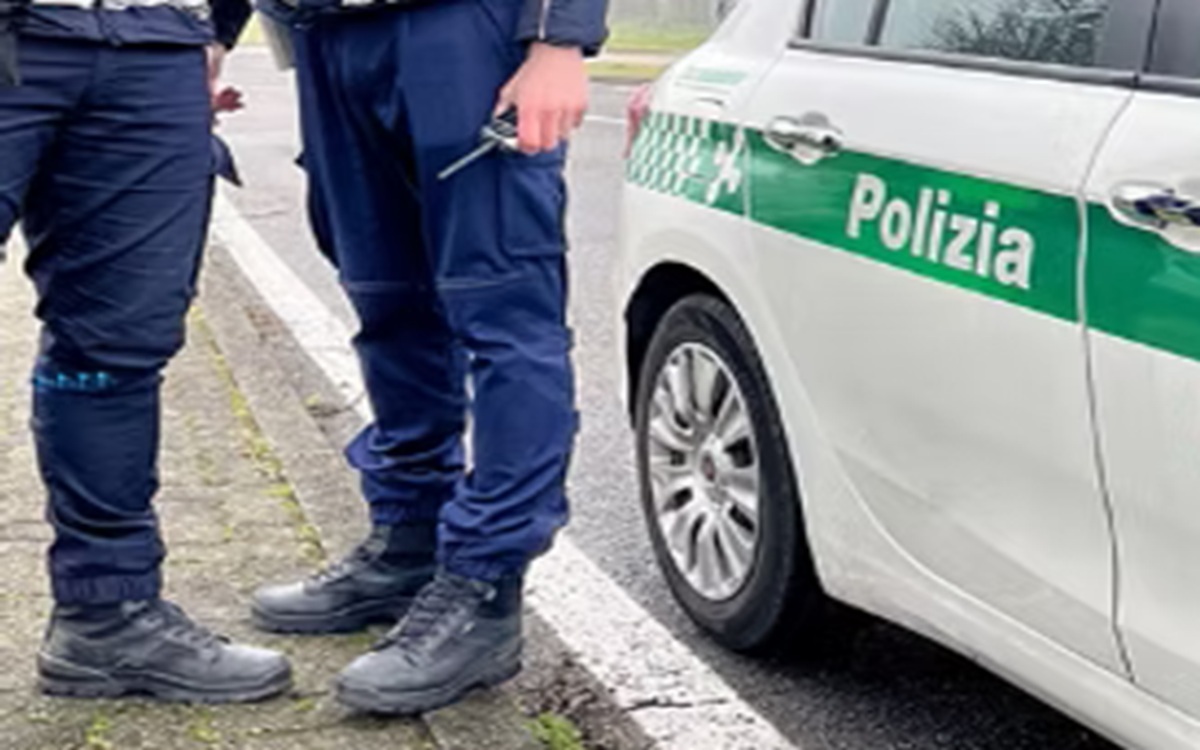 Tragedia a Milano, una motociclista di 23 anni ha perso la vita in un incidente stradale