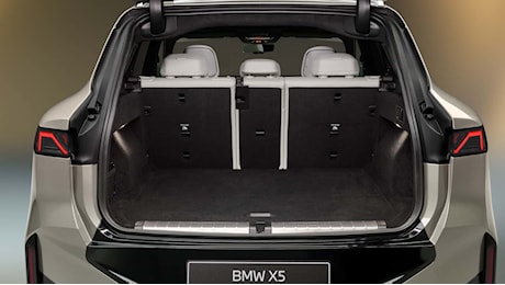 Bmw X5, addio al portellone sdoppiato: ecco perché il marchio ha eliminato il doppio battente