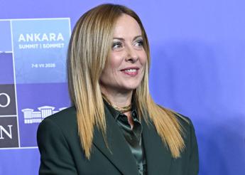 Meloni: Rispettiamo impegni Nato ma stabiliamo noi priorità. Su Trump: Non mi pento di nulla
