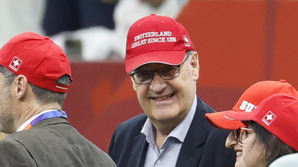 “Switzerland Great Since 1291”: il cappellino di Parmelin fa scalpore