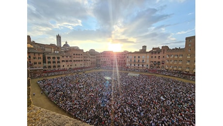 Palio di Siena, il Valdimontone conquista la quarta prova con Canarinu