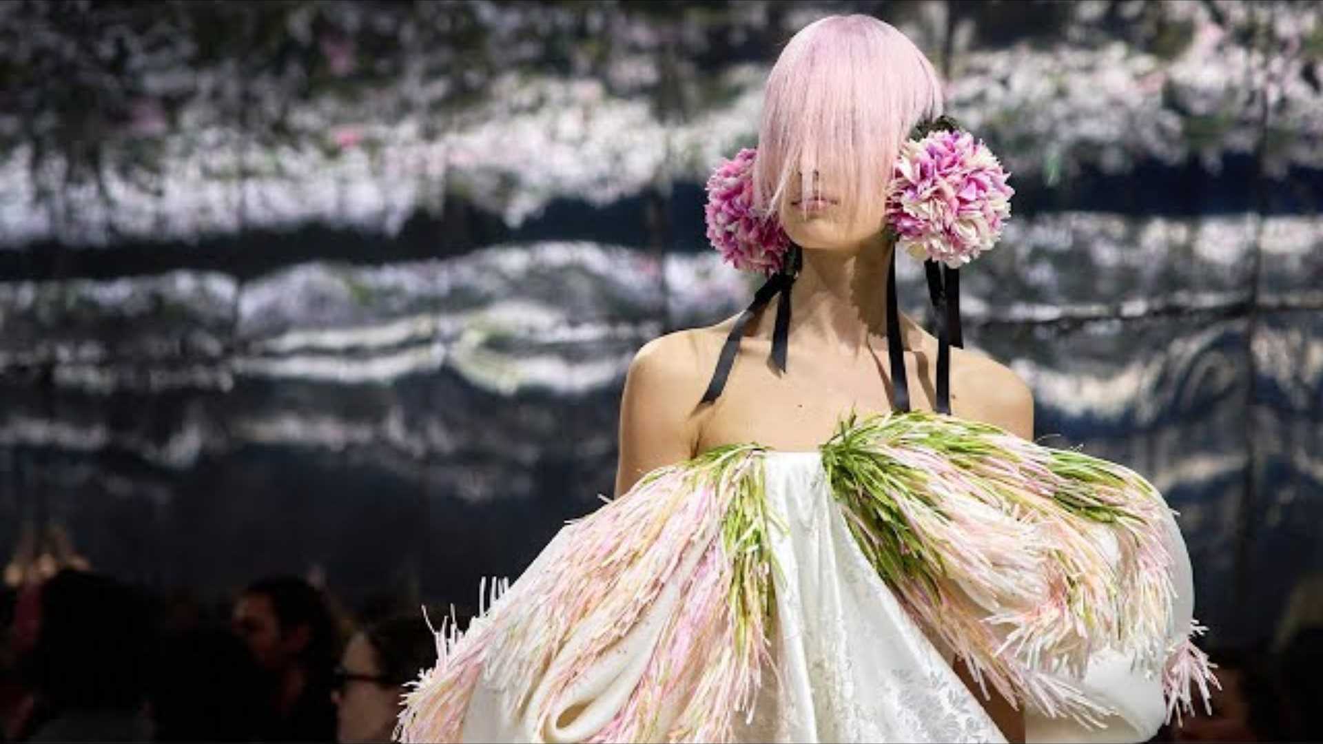 Paris Fashion Week: la sfilata Haute Couture di Dior s’ispira all’arte