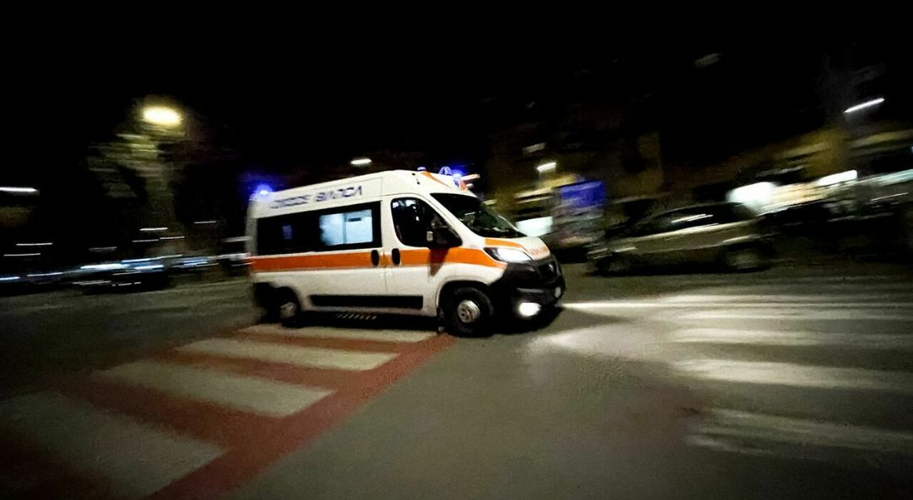 Scontro tra auto e moto: ragazza di 23 anni muore nell'incidente