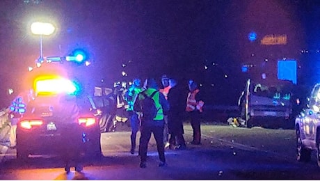 Scontro frontale a Pozzolengo, morto un ragazzo di 19 anni. Ferito un 41enne