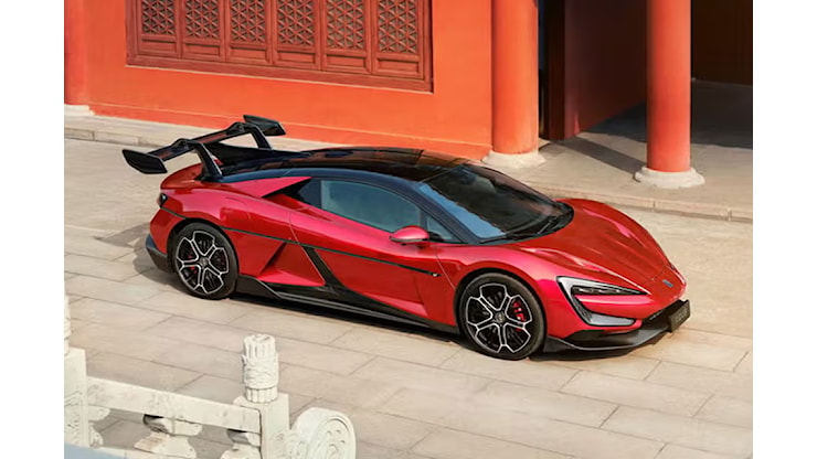 BYD sfida Ferrari: “La Yangwang U9 è migliore della Luce” - Autoblog