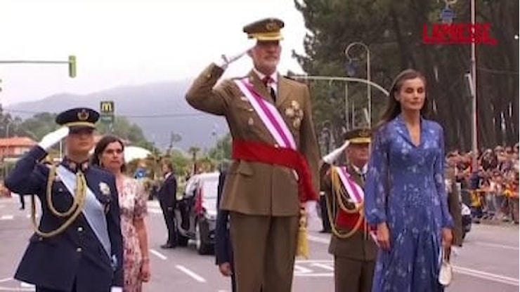 Spagna, Re Felipe alla parata delle Forze Armate a Vigo - Il Sole 24 ORE