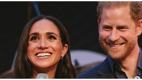 Il principe Harry parla della sua salute mentale: «Sono caduto in depressione dopo il trasferimento in Canada»