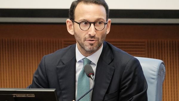 Freni (MEF): narrativa su Consob ferma in attesa del presidente non sta né in cielo né in terra